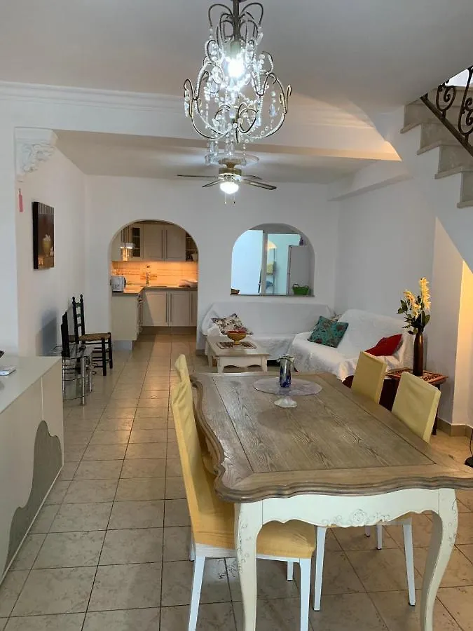 Ferienhaus Casa Torrecilla Linda Adosado 2 Dormitorios A 50 Metros De La Playa Torrecilla Nerja